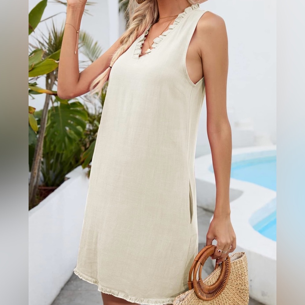 Sleeveless Cream V-Neck Shift Dress